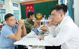 Cận cảnh xe tiếp nhận thủ tục hành chính lưu động đầu tiên hoạt động ở Hà Nội