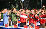 Các nghệ sỹ cùng Công an Thủ đô chung tay trồng cây để 