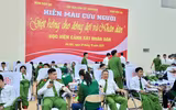 Giảng viên, học viên Học viện cảnh sát nhân dân hiến máu giúp dân và đồng đội