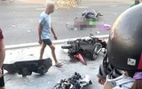 Hiện trường vụ xe ô tô mất lái tông một loạt xe máy, 1 người tử vong