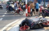 Hiện trường vụ xe ô tô mất lái tông một loạt xe máy, 1 người tử vong