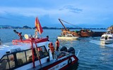 Khẩn cấp tìm kiếm du khách bị lật tàu ở Hạ Long, nhiều người tử vong