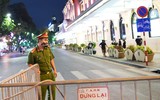 Phố đi bộ nhộn nhịp sau thời gian dừng hoạt động để chống dịch Covid-19