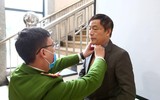 Tận tình phục vụ nhân dân đến làm căn cước công dân 