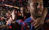 10 khoảnh khắc biểu tượng của Messi tại Barca
