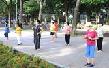 Nhịp sống “bình thường mới” ở Hà Nội 