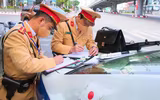 Ngày đầu áp dụng nộp phạt trực tuyến khi vi phạm giao thông