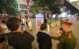 Tạo không gian vui chơi an toàn tại phố đi bộ hồ Gươm