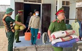 Công an các tỉnh miền Trung căng mình giúp dân ứng phó siêu bão Noru