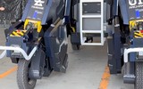 Cận cảnh người máy biến hình khổng lồ trị giá 3 triệu USD vừa được chế tạo 