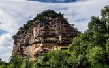 Kỳ quan chùa cổ nghìn năm tạc thẳng vào vách núi 