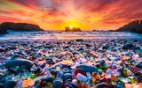 Quá trình hình thành lạ lùng tạo nên bãi biển thủy tinh đẹp nhất thế giới