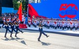 Toàn cảnh lễ diễu binh, diễu hành kỷ niệm 50 năm Giải phóng miền nam, thống nhất đất nước