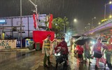 Mưa lớn không ‘làm khó’ được quyết tâm của lực lượng Công an Hà Nội bảo đảm ANTT Tổng duyệt A80