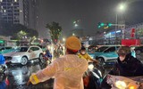 Mưa lớn không ‘làm khó’ được quyết tâm của lực lượng Công an Hà Nội bảo đảm ANTT Tổng duyệt A80