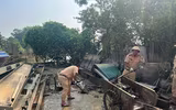 Tuổi trẻ Cảnh sát giao thông Hà Nội xung kích hỗ trợ người dân vùng ngập