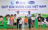 “Để mọi trẻ em được uống sữa mỗi ngày” và hành trình xuyên mùa dịch của Quỹ sữa Vươn cao Việt Nam