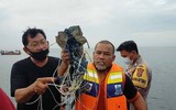 [ẢNH] Diễn biến mới nhất vụ máy bay chở khách Indonesia rơi xuống biển