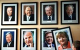 [ẢNH] Những khoảnh khắc đáng nhớ về bà Merkel trong 16 năm làm Thủ tướng Đức