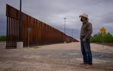 [ẢNH] Bất ngờ với “nghĩa địa” vật liệu xây tường biên giới Mỹ - Mexico