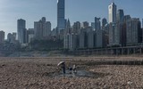 Người dân Trung Quốc ‘quay cuồng’ trong nắng nóng và hạn hán nghiêm trọng