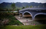 Người dân Trung Quốc ‘quay cuồng’ trong nắng nóng và hạn hán nghiêm trọng