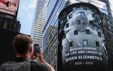 Người dân các nước tưởng nhớ Nữ hoàng Anh Elizabeth II, cầu vồng xuất hiện trên Lâu đài Windsor