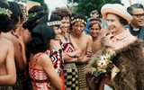 Hình ảnh hiếm về những chuyến công du nước ngoài của Nữ hoàng Anh Elizabeth II