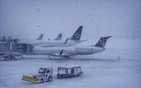 Người dân New York vật lộn trong trận bão tuyết lớn nhất năm 