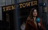 Cựu Tổng thống Mỹ Donald Trump đến New York để trình diện tại tòa án