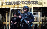 Cựu Tổng thống Mỹ Donald Trump đến New York để trình diện tại tòa án