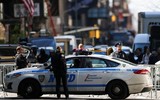 Cựu Tổng thống Mỹ Donald Trump đến New York để trình diện tại tòa án