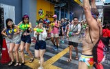 Tưng bừng Lễ hội té nước Songkran tại Thủ đô Bangkok của Thái Lan