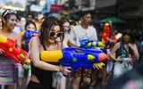 Tưng bừng Lễ hội té nước Songkran tại Thủ đô Bangkok của Thái Lan