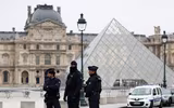 Trộm táo tợn tại Bảo tàng Louvre (Pháp): Nhiều đồ trang sức vô giá bị đánh cắp