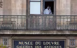 Trộm táo tợn tại Bảo tàng Louvre (Pháp): Nhiều đồ trang sức vô giá bị đánh cắp