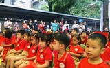Muôn vàn cảm xúc của trẻ nhỏ trong ngày khai giảng năm học mới