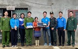 Công an Thủ đô với hành trình “Xuân biên cương - Nâng bước em đến trường”