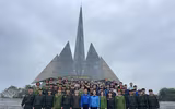 Công an Thủ đô với hành trình “Xuân biên cương - Nâng bước em đến trường”
