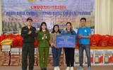 Công an Thủ đô với hành trình “Xuân biên cương - Nâng bước em đến trường”