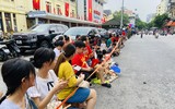 Người dân háo hức chờ lễ sơ duyệt diễu binh, diễu hành sự kiện A80