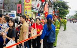 Người dân háo hức chờ lễ sơ duyệt diễu binh, diễu hành sự kiện A80