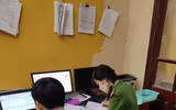 Niềm vui của những công dân đầu tiên ở Hà Nội nhận biển số xe đăng ký tại Công an cấp xã