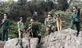 Chó nghiệp vụ truy tìm nghi can giết 4 người ở Lào Cai