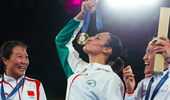 Nữ võ sĩ bị nghi là nam nói gì khi vô địch Olympic Paris?