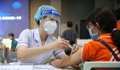 Thủ tướng chỉ đạo đẩy nhanh tiêm vaccine phòng Covid-19 mũi 3, mũi 4