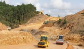 Cao tốc Diễn Châu- Bãi Vọt vẫn chậm do nhà thầu chưa huy động đủ tài chính, máy móc