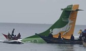 Máy bay chở khách lao xuống hồ ở Tanzania