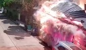 Khoảnh khắc vụ nổ lớn xé toạc ngôi nhà khiến 6 người thương vong tại Thái Lan