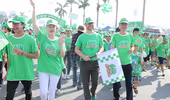 Gần 10.000 học sinh đi bộ nhằm lan tỏa phong trào thể thao học đường